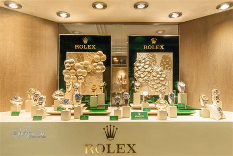 rolex vitrine|rolex official website.